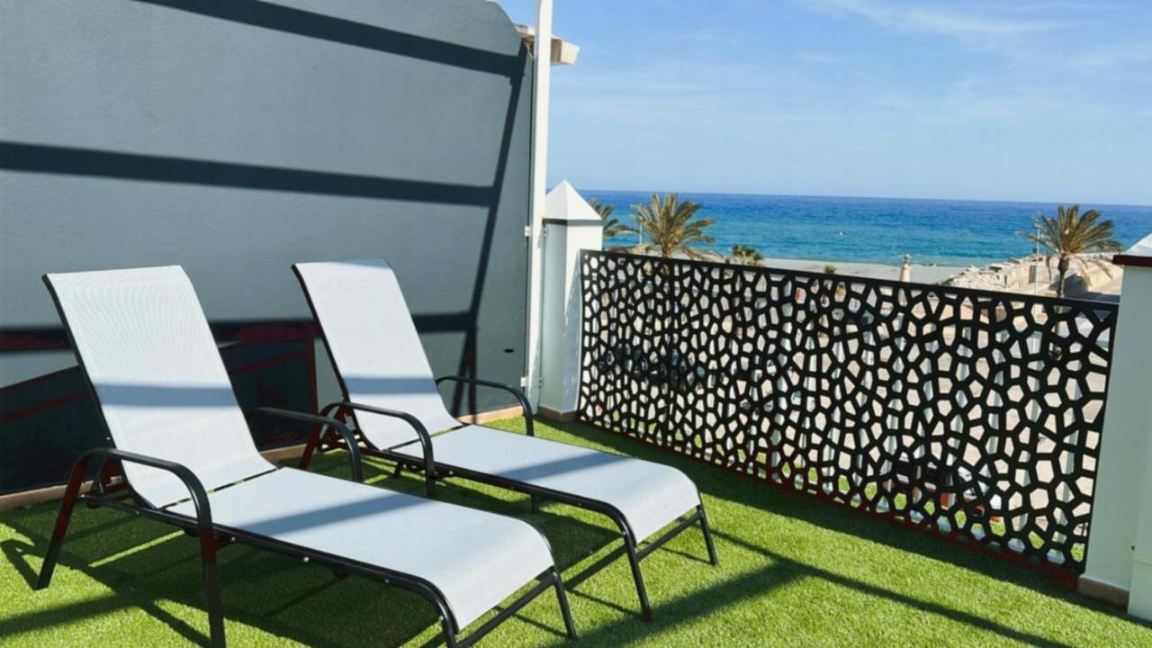 Apartamentos La Caleta Caleta de Vélez Exterior foto